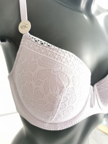 Soutien gorge corbeille paddé lilas en dentelle Hélène Monoprix 95C