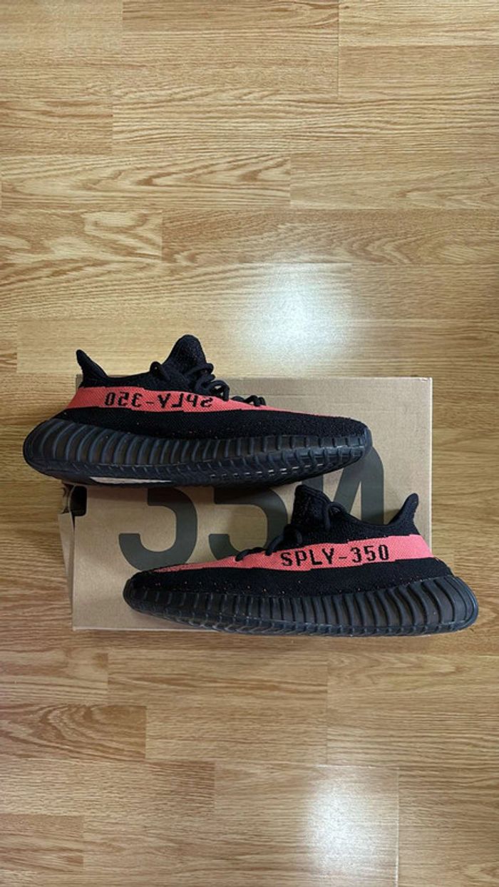 Yeezy Boost 350 V2 Core Black Red