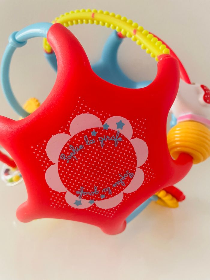 Boule d’activités Sophie la Girafe neuve - photo numéro 3