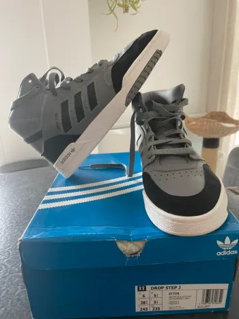Baskets Drop step Adidas grise