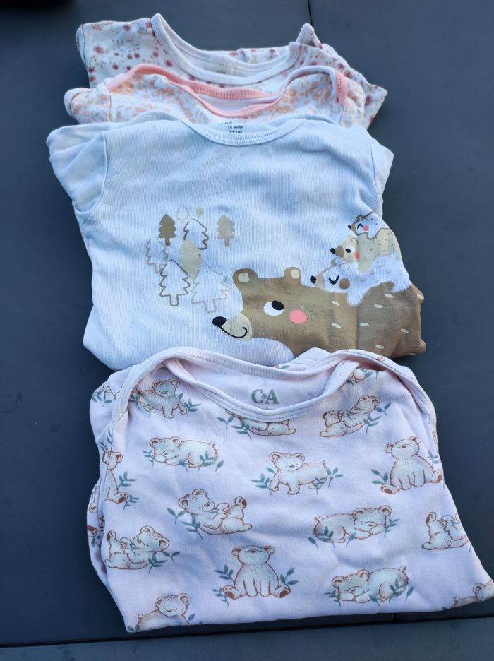 Lot 4 body 18 -34 mois