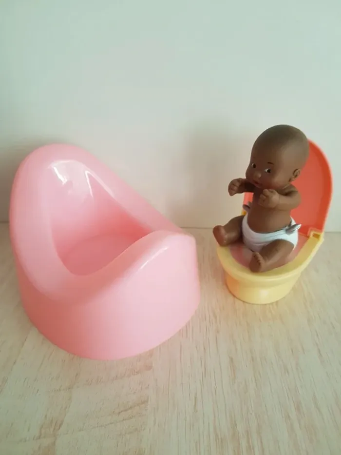 Sucette Corolle, pot Vertbaudet et accessoires pour poupée - photo numéro 16