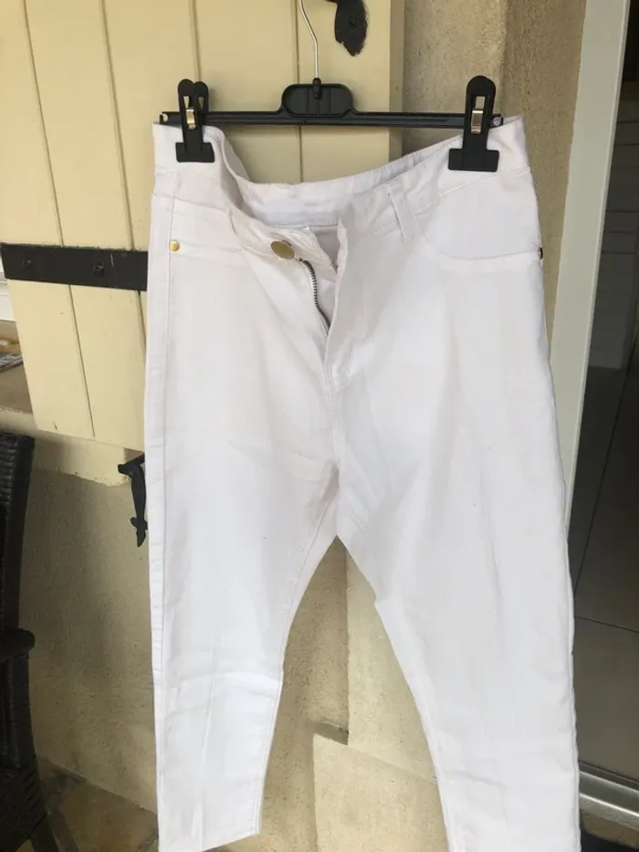 Pantalon blanc - photo numéro 3