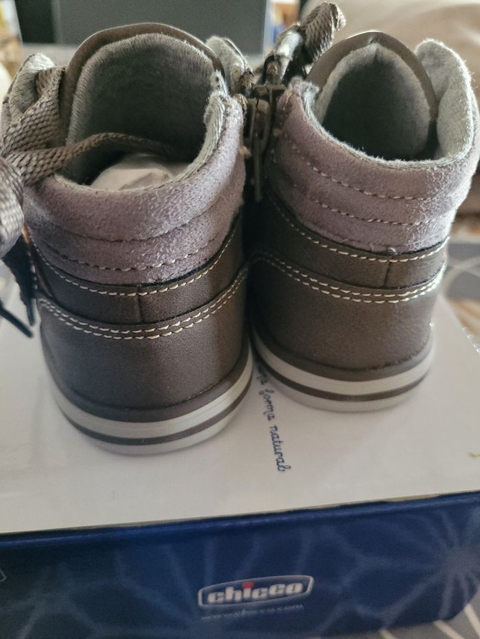 Chaussure chicco neuve - photo numéro 2