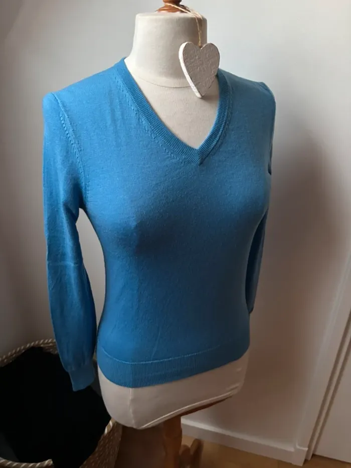 Pull col V classique fin bleu - Uniqlo - XS - photo numéro 2