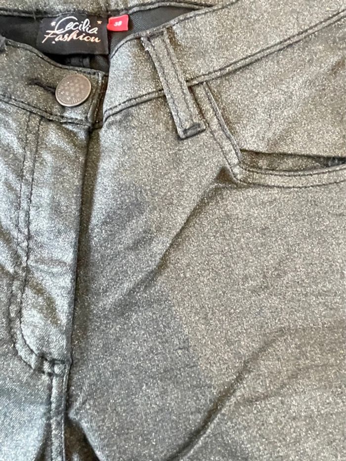 Pantalon brillant - photo numéro 3