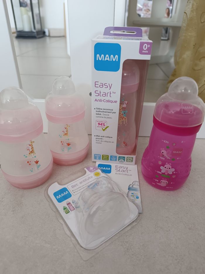 Lot biberons Mam