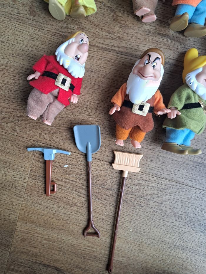 Figurine Nain Blanche Neige - photo numéro 4