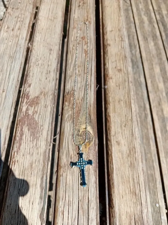 Croix gothique + chaîne 60 cm - photo numéro 3