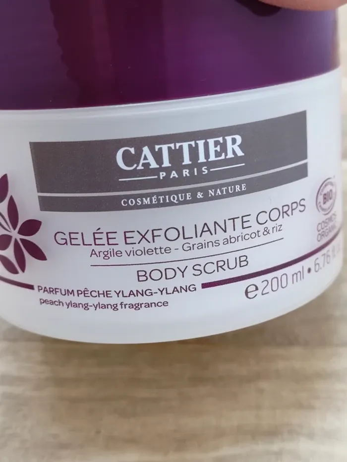 🦵 gommage corps 🧴gelée exfoliante corps 200 ml 👄 - photo numéro 2