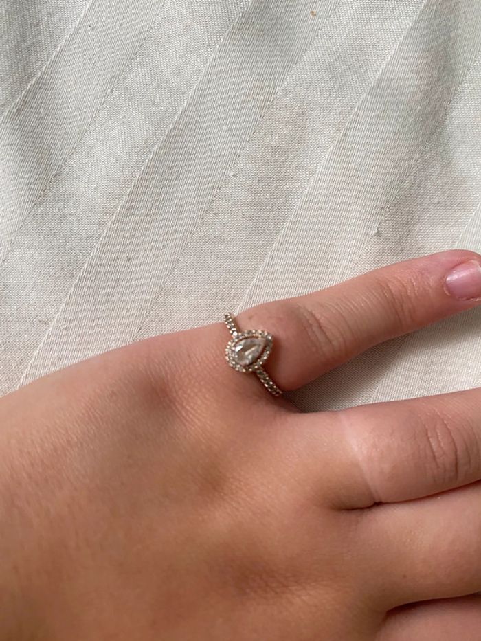 Bague Pandora Timeless Halo Poire Scintillant – Plaqué or rose – Taille 52