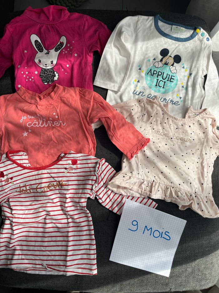 Lot fille hauts à manches longues taille 9 mois