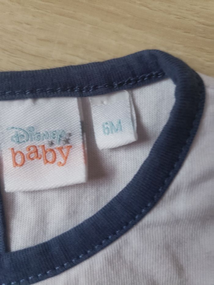 Teeshirt 🎀 disney baby 6 mois 1€50 - photo numéro 3