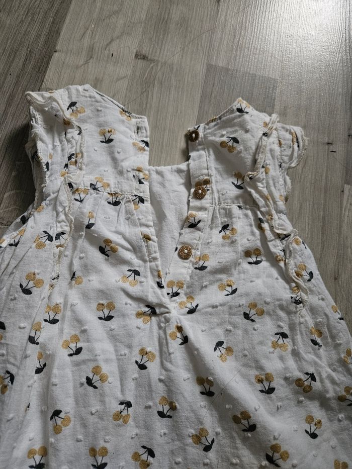 Robe 12/18 mois - photo numéro 5