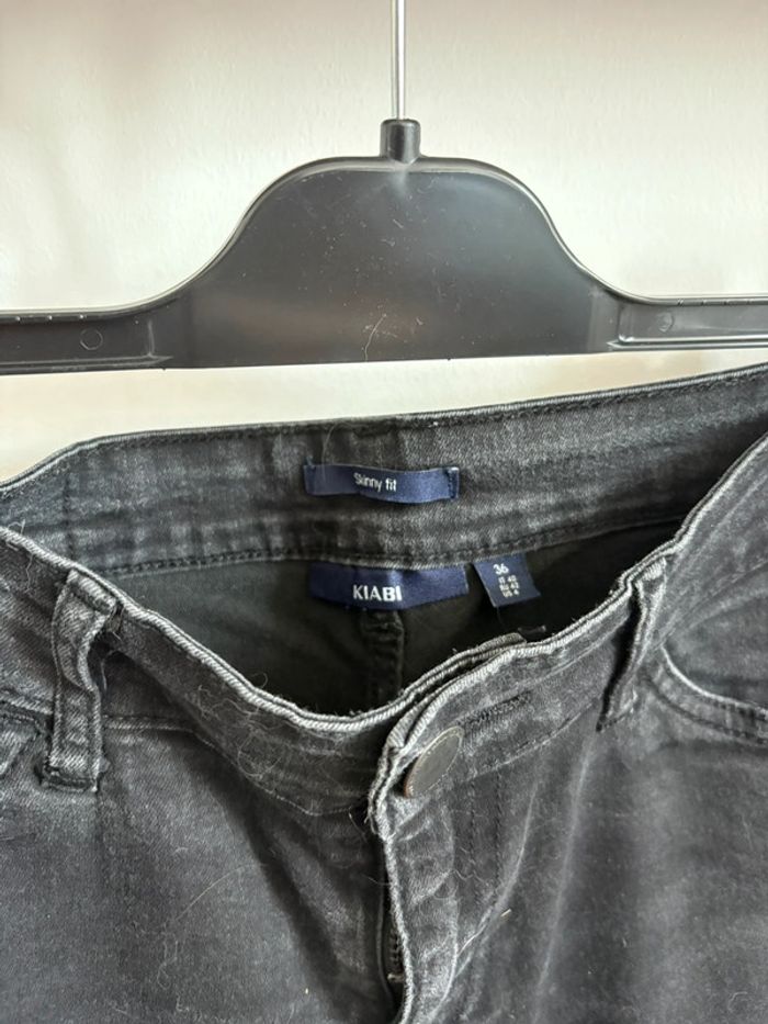 Jean noir T36 - photo numéro 3