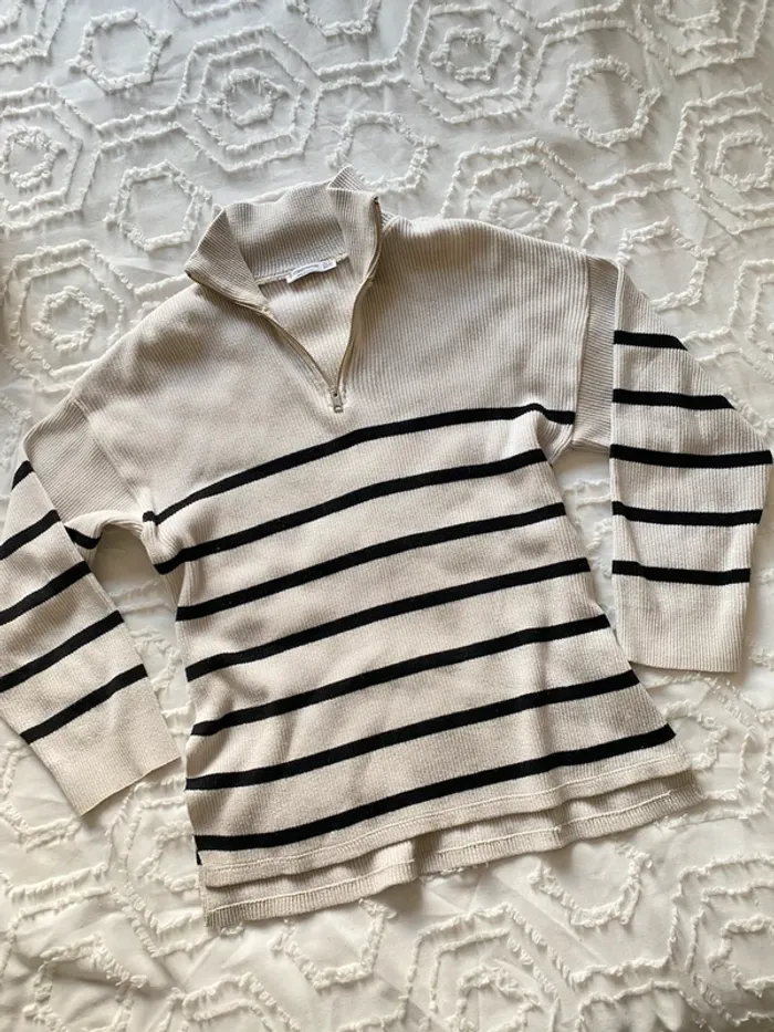 Pull stradivarius taille Xs