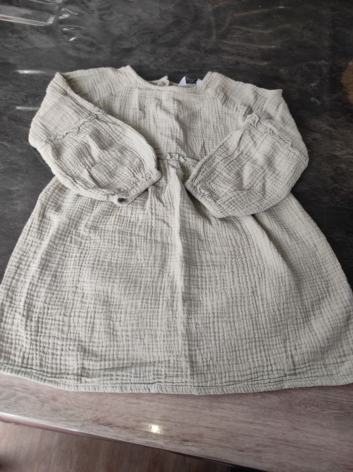 Robe.