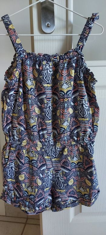 Combi-short fille 8 ans Très joli Très bon état