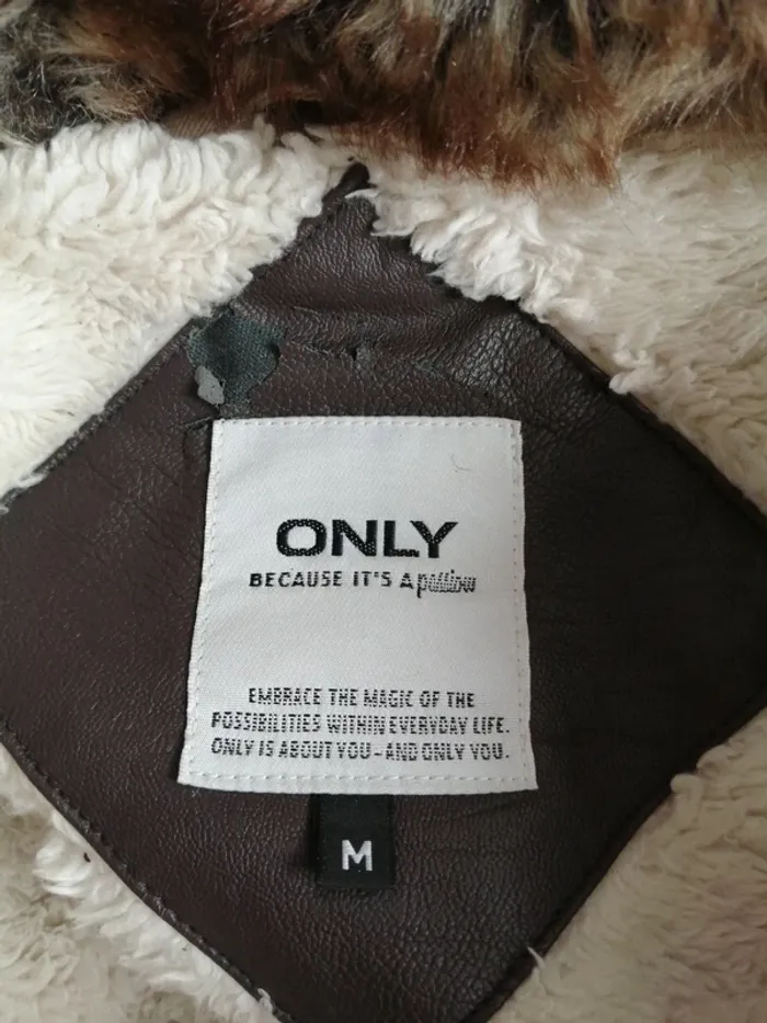 Manteau à capuche beige / kaki fourré avec poches / only / (M) - photo numéro 10
