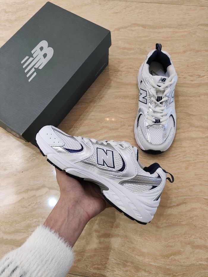 Originais New Balance 530 White Silver Navy Taille 40 - photo numéro 3