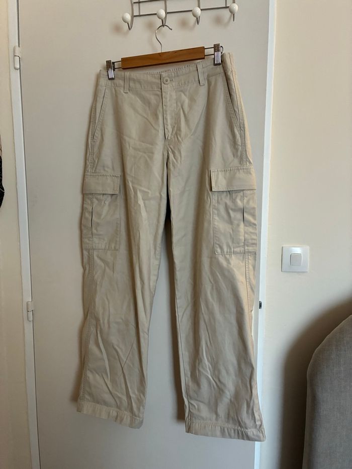 Pantalon cargo beige Uniqlo – Taille M – Très bon état