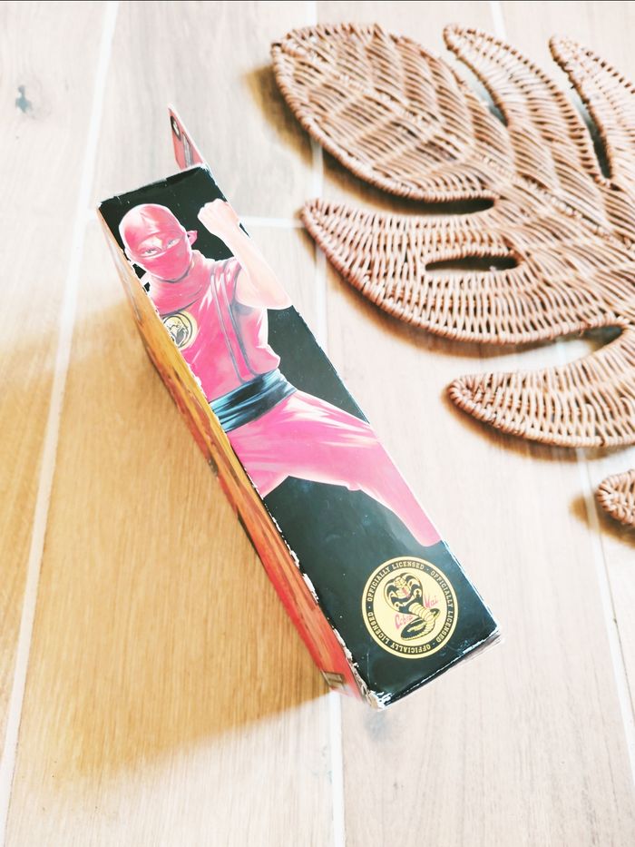 🙅 Coffret Power rangers X Cobra Kai morphed Miguel Diaz red eagle ranger Lighting collection - photo numéro 4