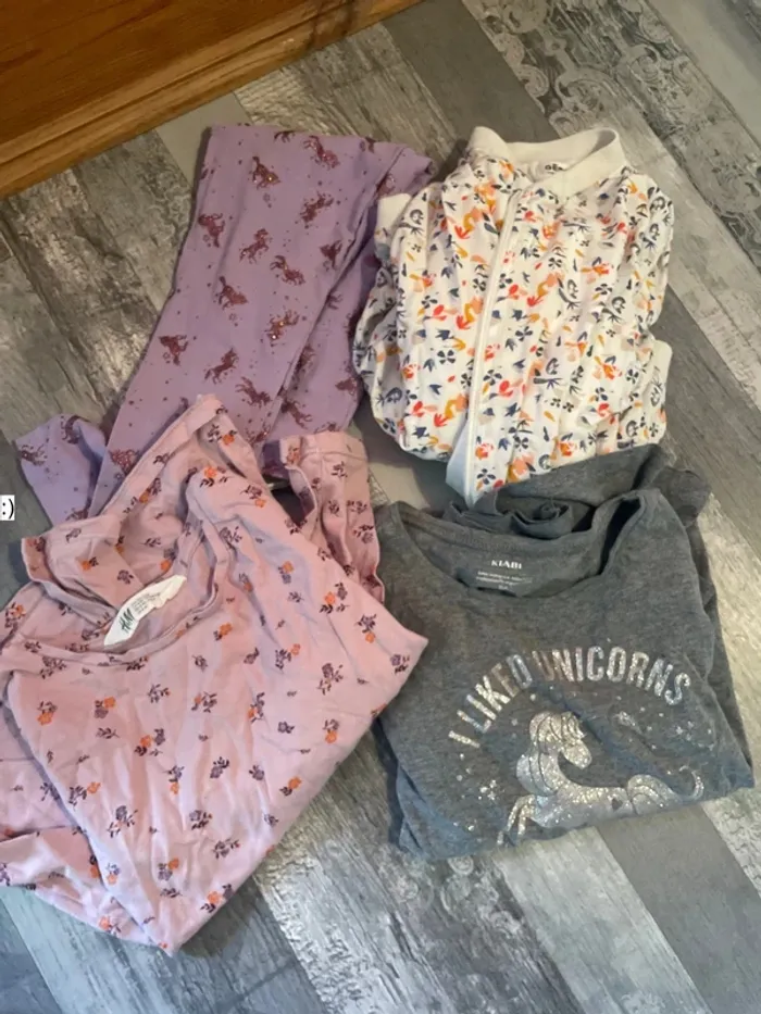 Gros lot fille 8 ans  / toutes marques - photo numéro 2