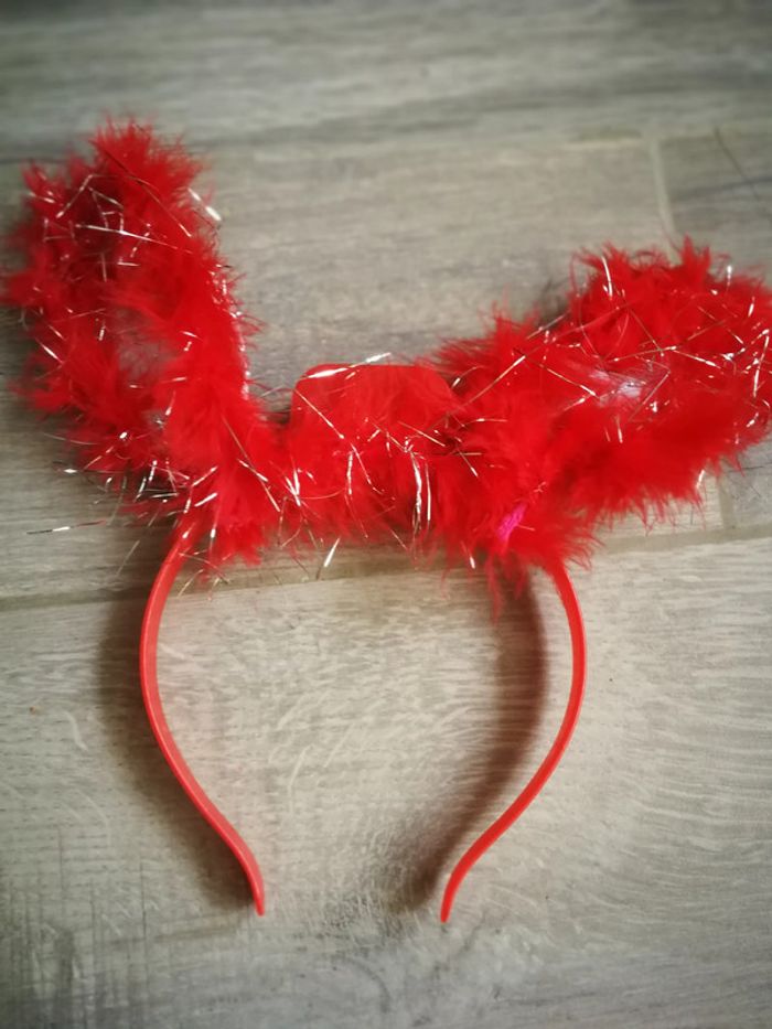 Serre tête rouge oreilles déguisement