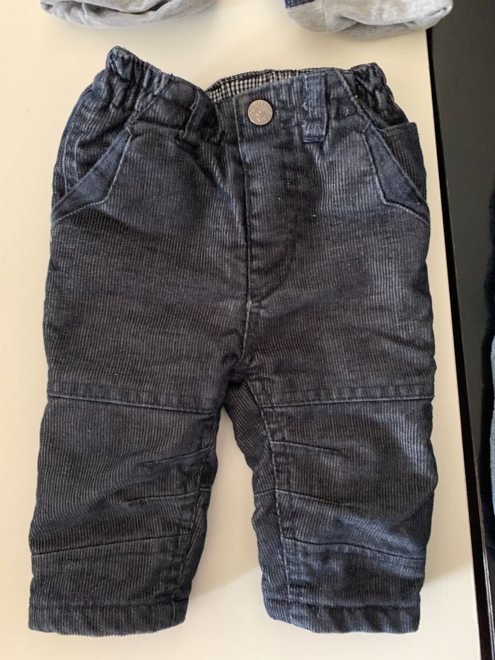 Lot de 4 pantalons / jeans chauds 6 mois - photo numéro 2