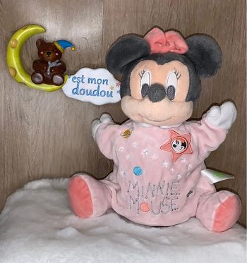DY184 doudou minnie disney