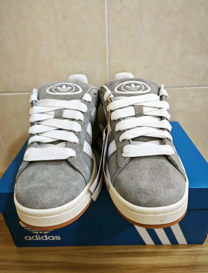 Baskets Adidas - photo numéro 3