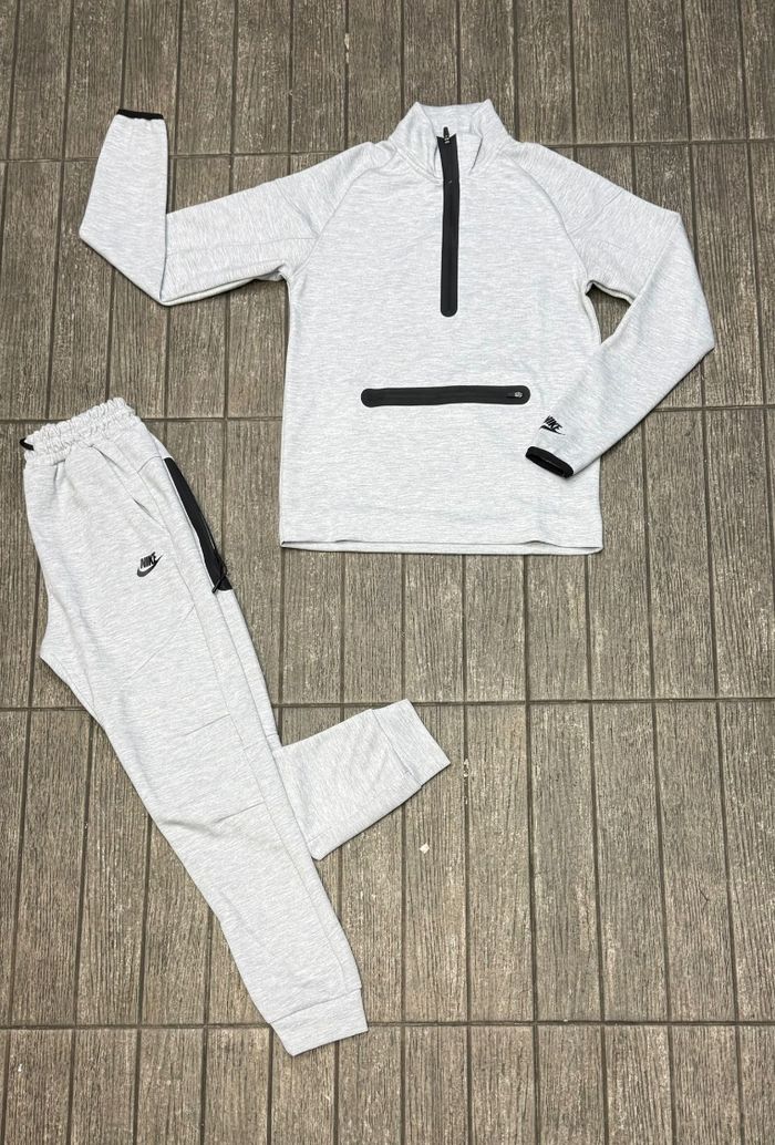 Nike tech - photo numéro 7