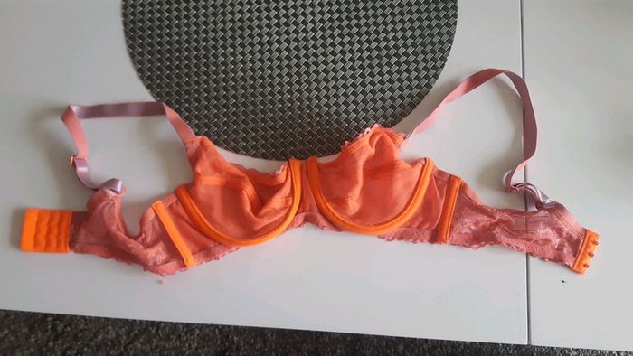 Soutien gorge - photo numéro 2