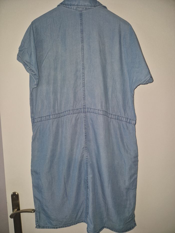Robe en lycocel H&M taille S comme NEUVE - photo numéro 4
