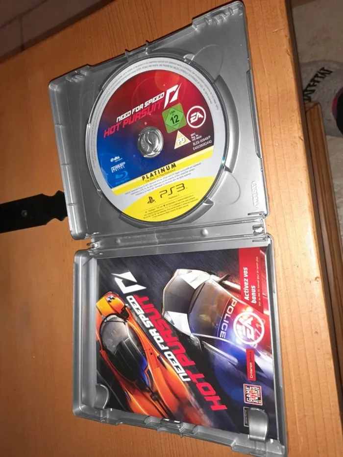 Need For Speed Hot Pursuit pour PS3 - photo numéro 2