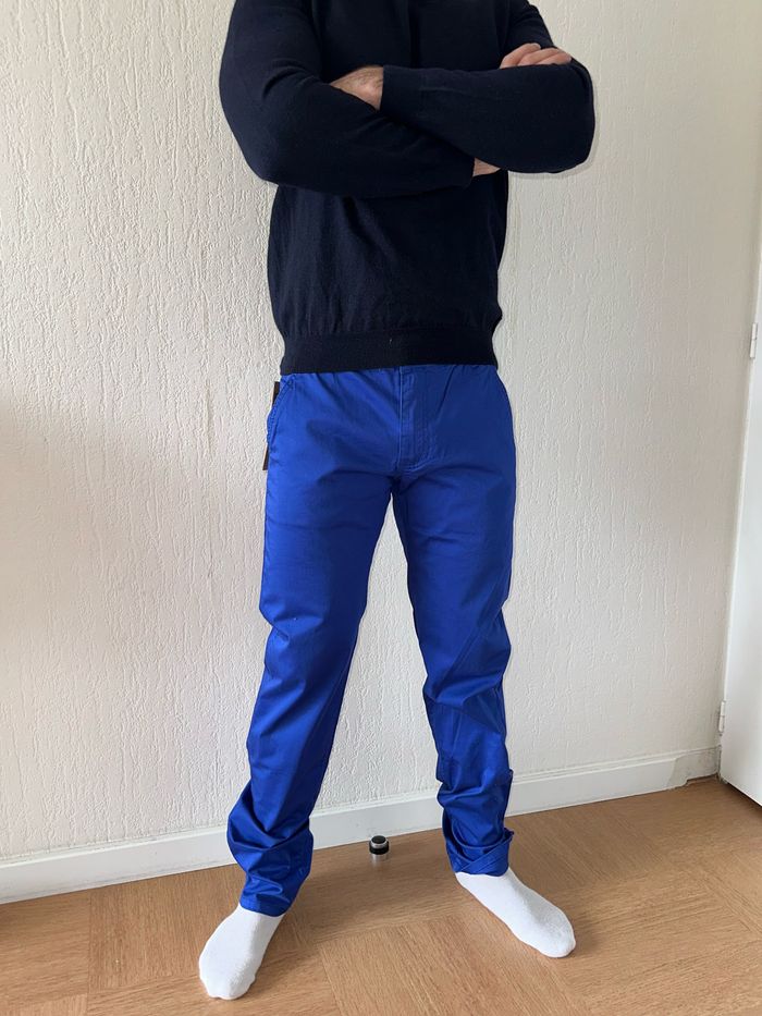 Chino bleu taille 40