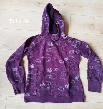 Pull à capuche d'hiver taille 40