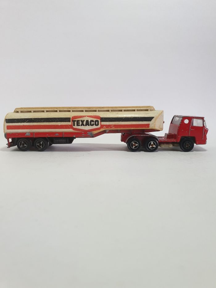 591047_5