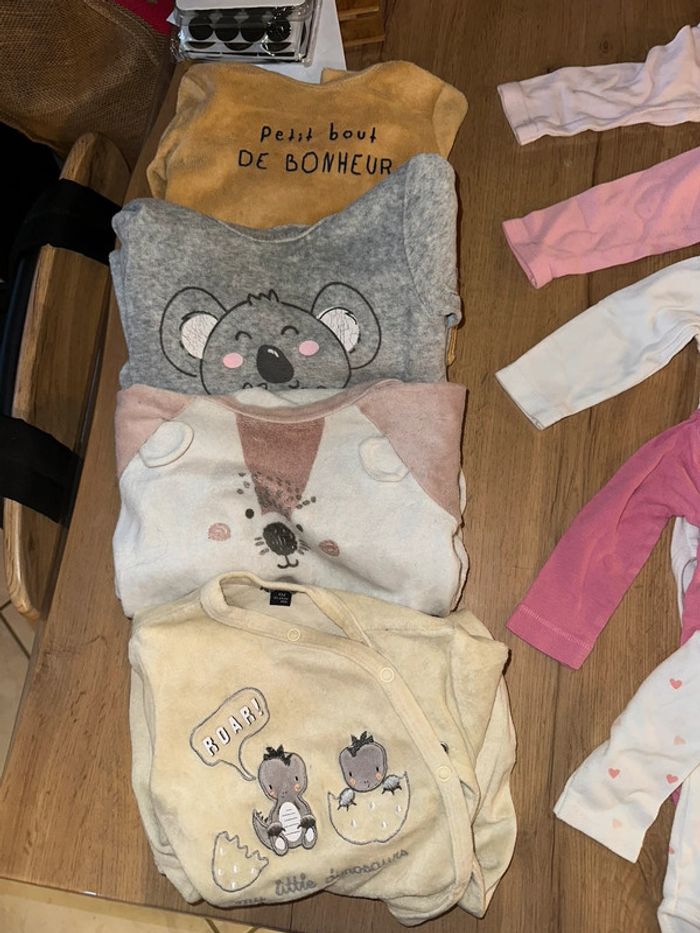 Lot 6mois hiver fille - photo numéro 2