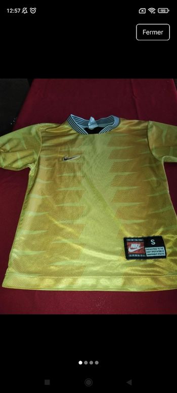 Très beau tee-shirt Nike e12