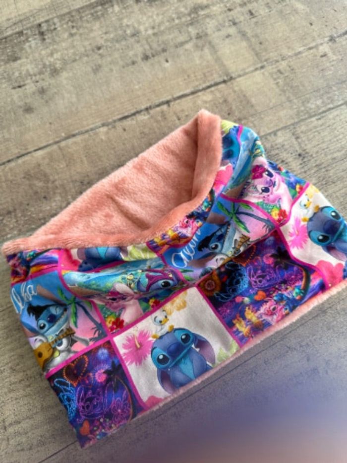 snood cache cou enfant Lilo et Stich Disney