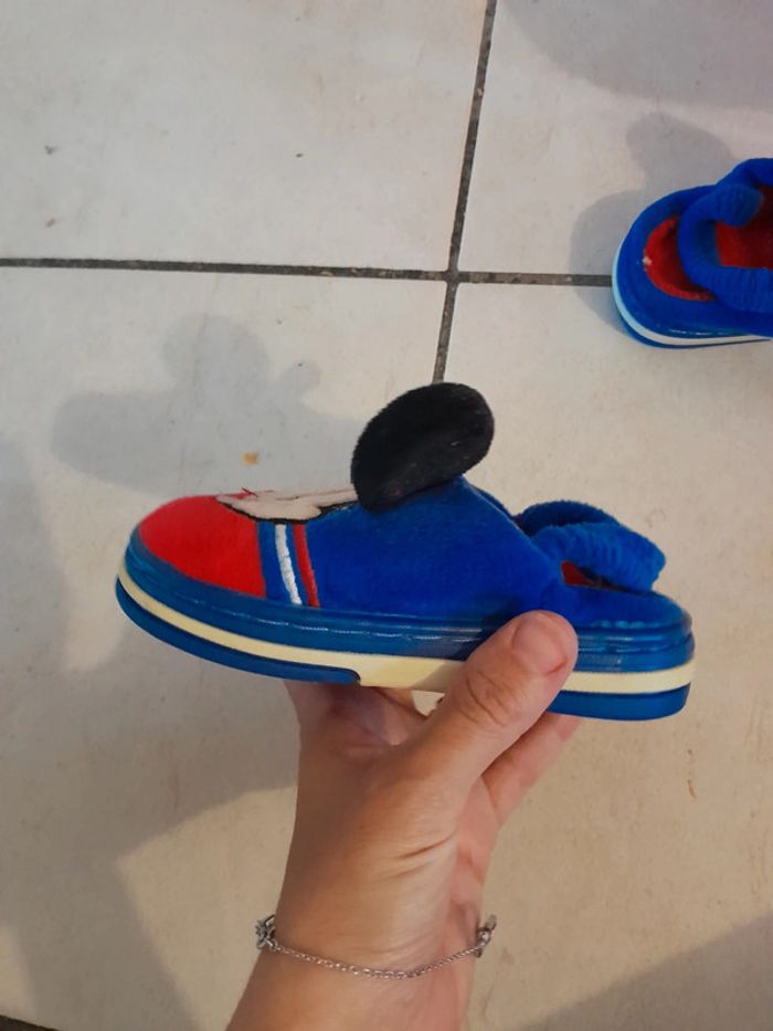 Pantoufles Mickey - photo numéro 4