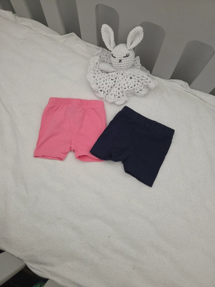 Lot 2 shorts 3 mois fille