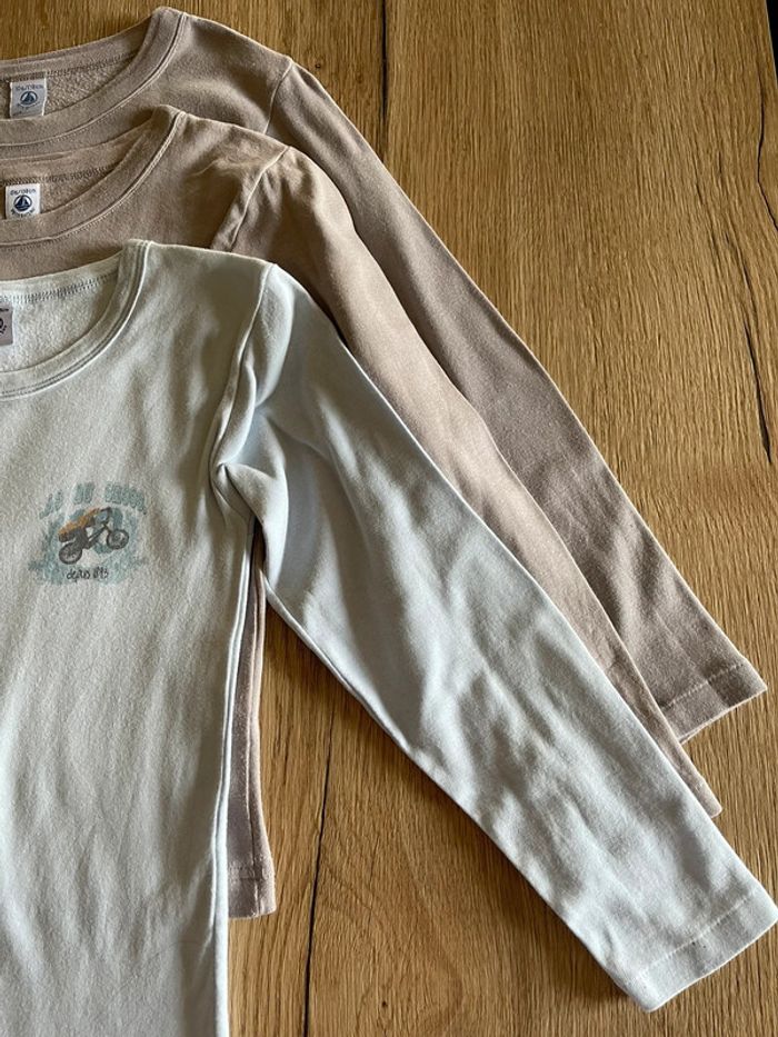 Lot de 3 tee shirts petit bateau taille 10 ans bon état - photo numéro 6