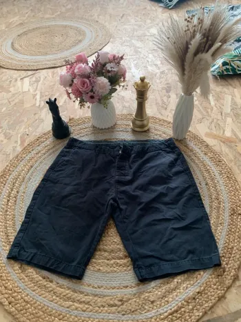 Short chino