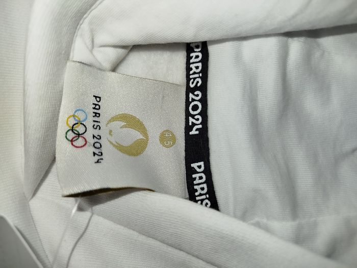 Sweat à capuche 4-5ans - photo numéro 4