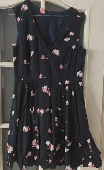 Robe d'été sans manches French Connection 38