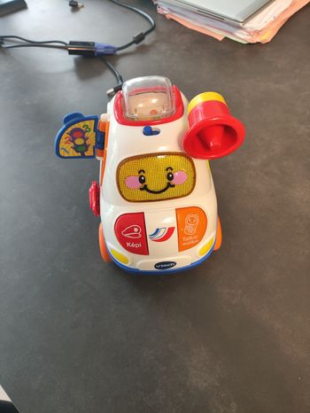 Tut tut bolide grande Voiture de Police musicale" Vtech