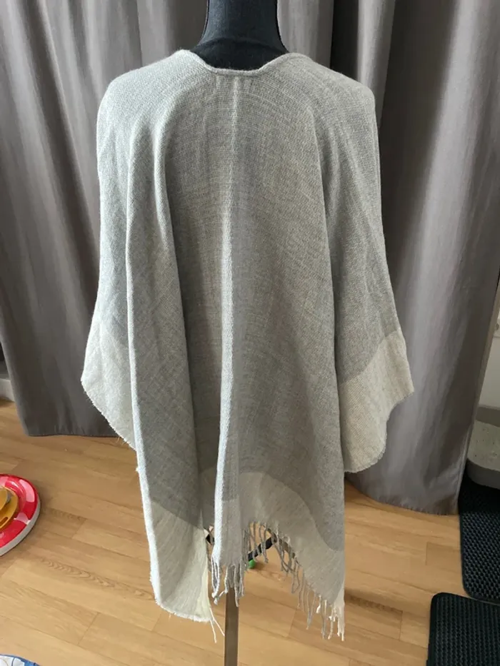 Poncho - photo numéro 4
