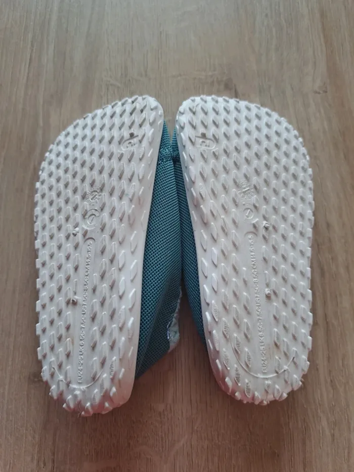 Chaussures de plage - photo numéro 4